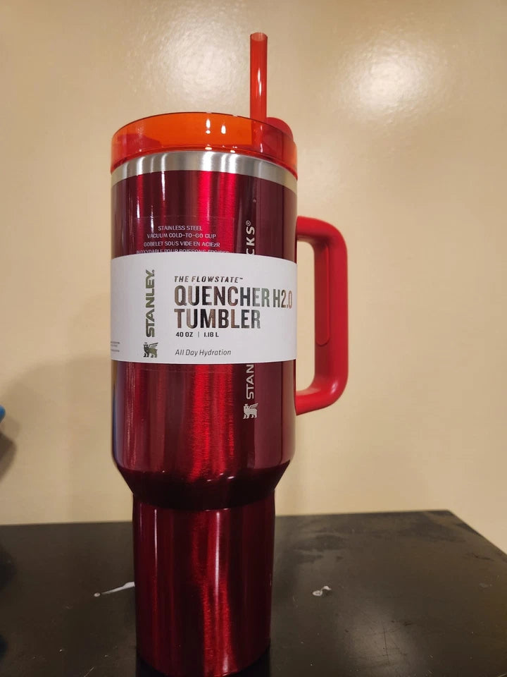Stanley x Starbucks Holiday Red Quencher 40oz | Limited Edition