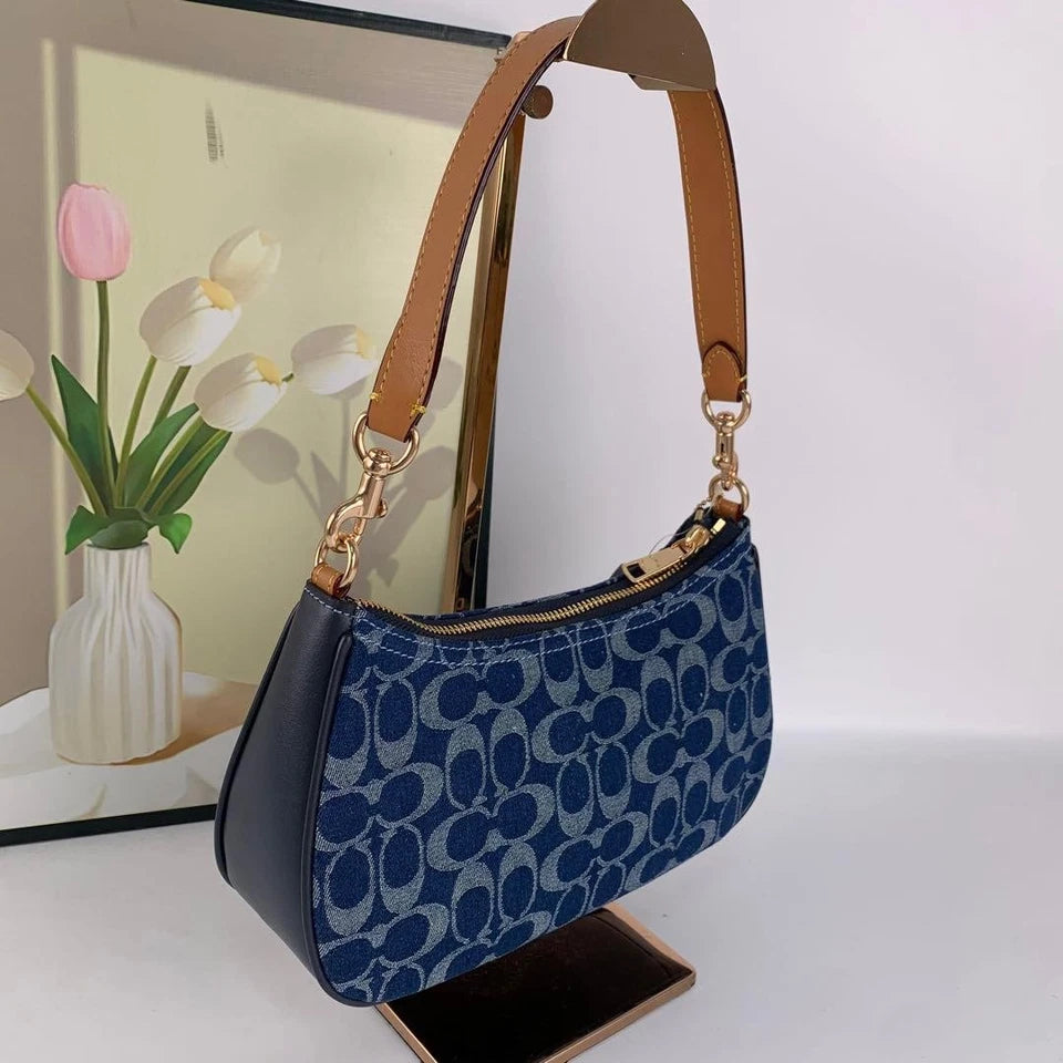 Coach Teri Shoulder Bag In Signature Denim – Denim/Natural – CAF82